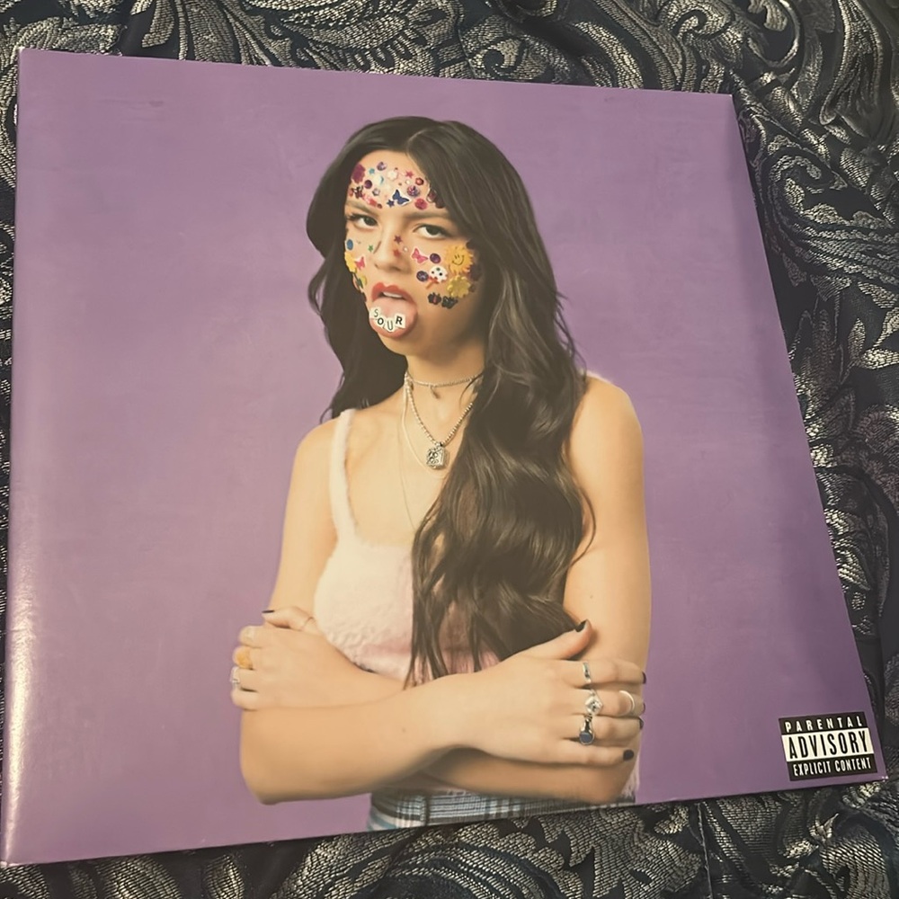 Olivia Rodrigo sour album vinyl